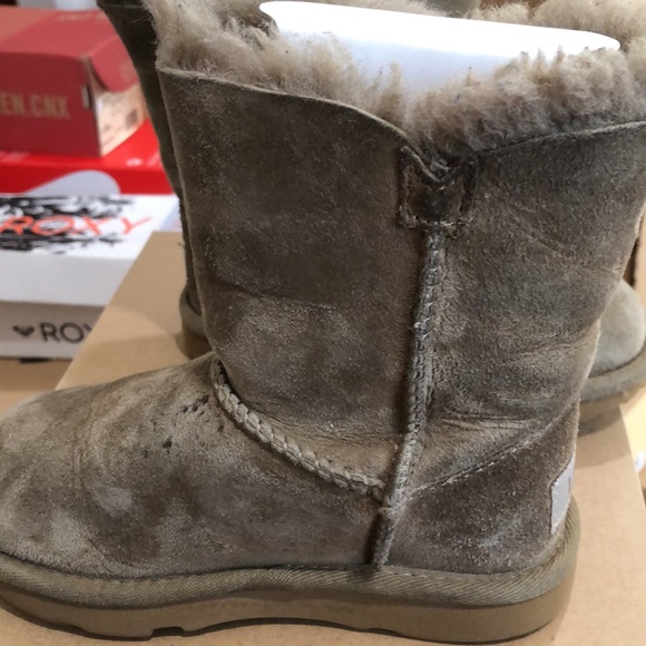 Uggs - Picture 9 of 9